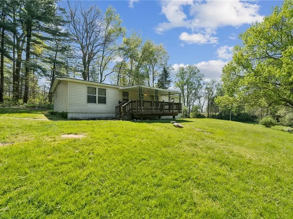154 Thompson Rd, Derry, PA 15627