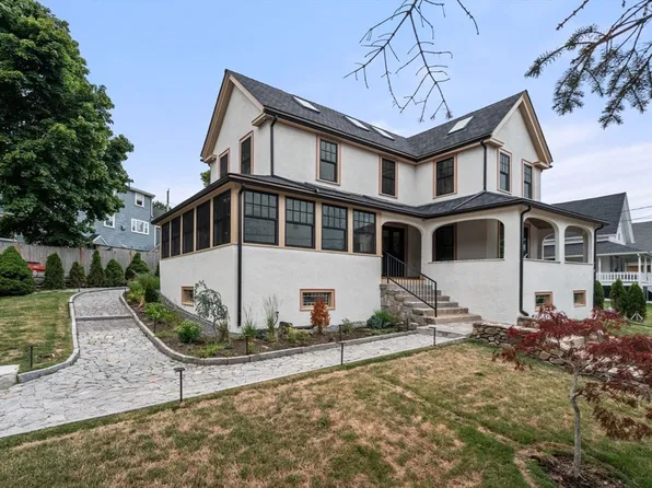 73 Main St, Hull, MA 02045