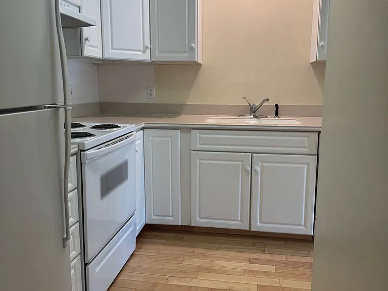 85 S Main St #11 — Photo 5