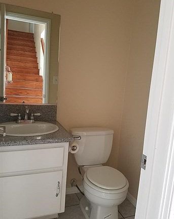 5th image of 1655 Firvale Ave