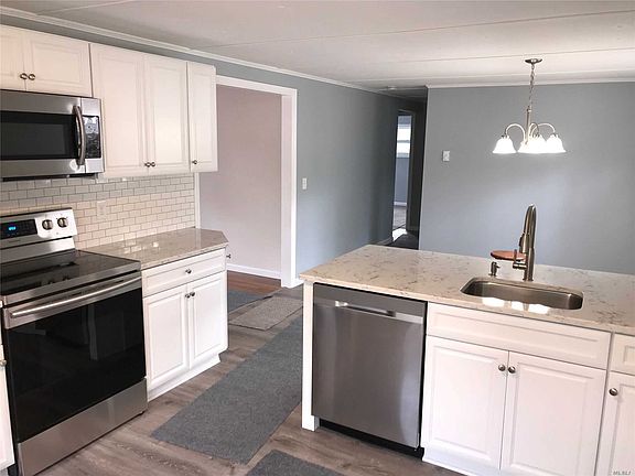 3rd image of 525-14 Riverleigh Ave