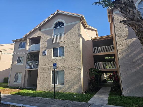 4th image of 15771 SW 106th Ter APT 204