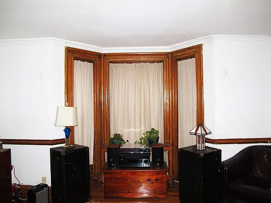 Rented by Stewart Harrison LLC | media 15