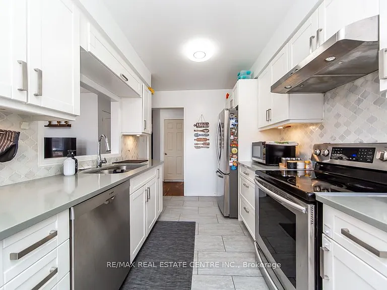 3038 Pendleton Rd — Photo 11