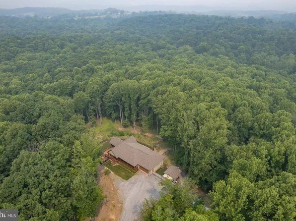 1494 Ebenezer Rd, Bluemont, VA 20135