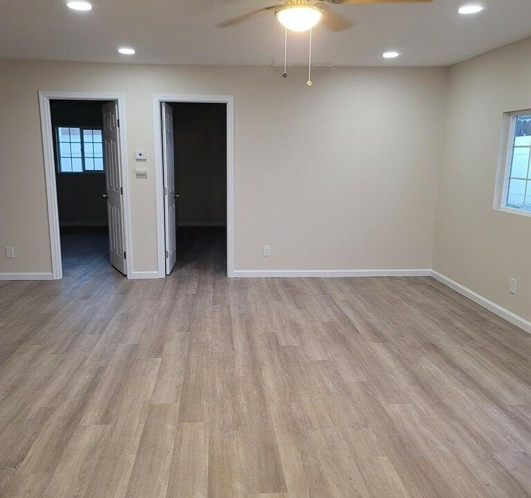 2nd image of 7824 1/2 Hemlock Ave
