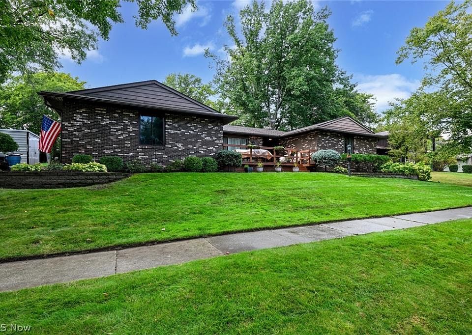 1st image of 284 Fawnwood Dr