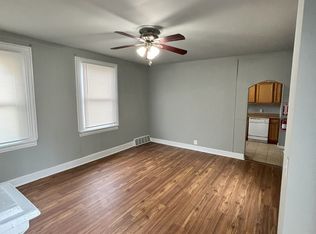 211 Front St #4, Bordentown, NJ 08505