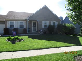 806 Waverly Dr, Elgin, IL 60120