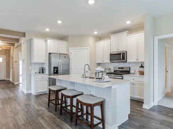 233 Huntington Dr, Egg Harbor Township, NJ 08234