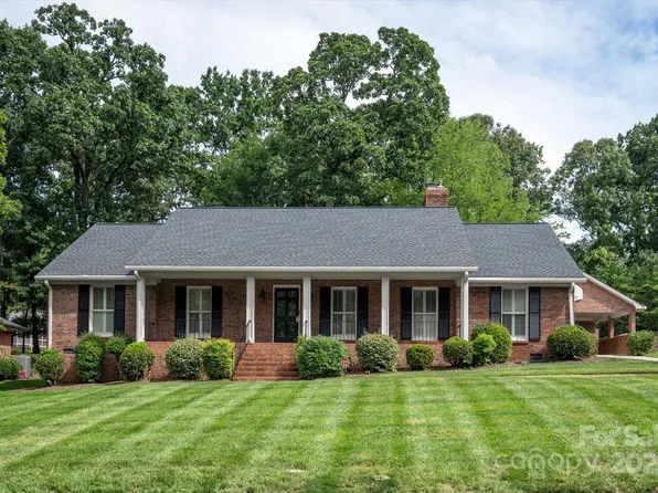 1039 Shadowbrook Ln, Charlotte, NC 28211