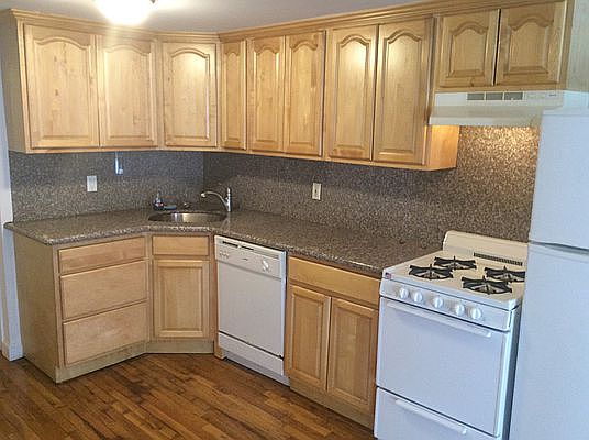 5th image of 31 Park Pl APT 1