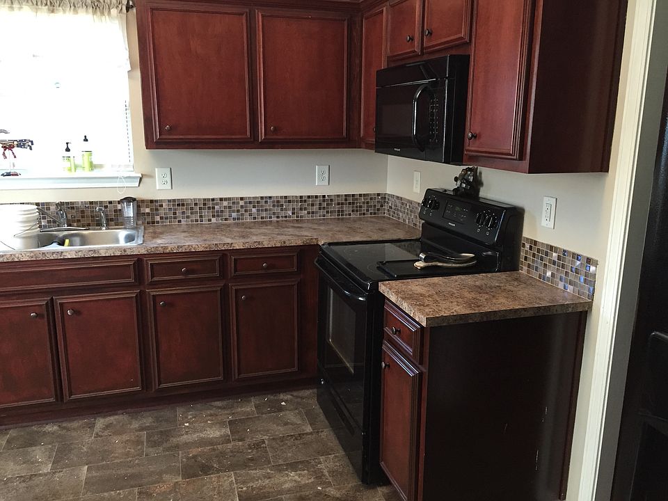 2nd image of 726 Williams Ave #House