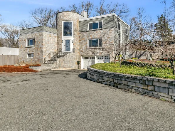 46 Clairmont St, Lynn, MA 01904