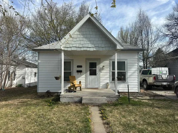 1433 S G St, Broken Bow, NE 68822