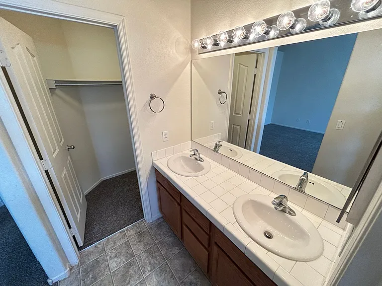 1840 Montvale Ct — Photo 22