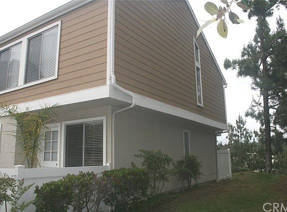 2nd image of 140 Birchwood Ln