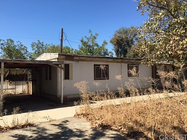 2nd image of 18489 Shafter Ave