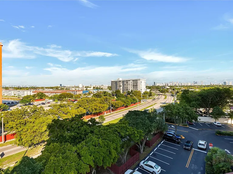 1300 NE Miami Gardens Dr #714E — Photo 8