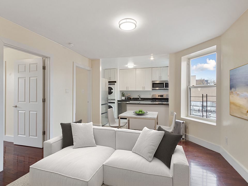 1st image of 1050 Lafayette Ave APT 11