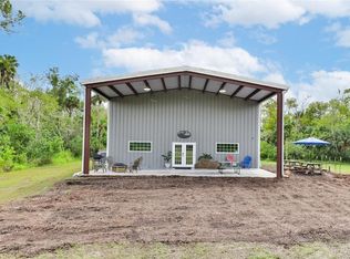325 N Putnam Grove Rd, Oak Hill, FL 32759