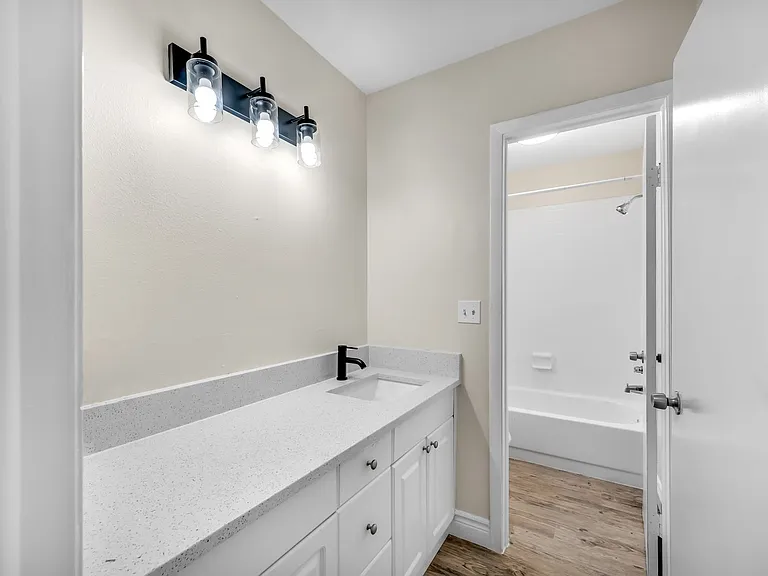 406 S Westland Ave — Photo 40