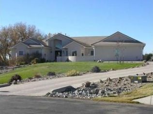 2359 Homestead Pl, Longmont, CO 80504