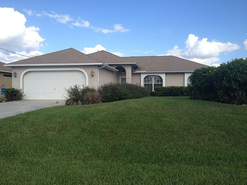 1st image of 4229 SW 19th Pl
