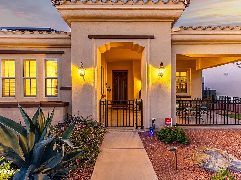 12722 W Figueroa Ct — Photo 2