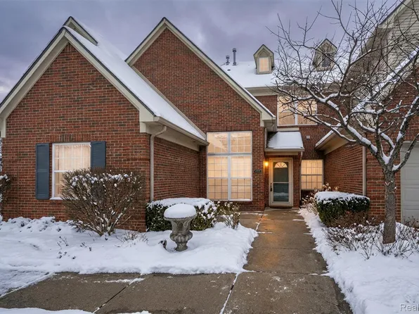7779 Ambassador Dr, Shelby Township, MI 48316