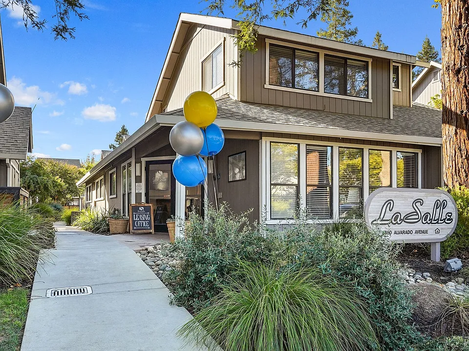 La Salle Apartments