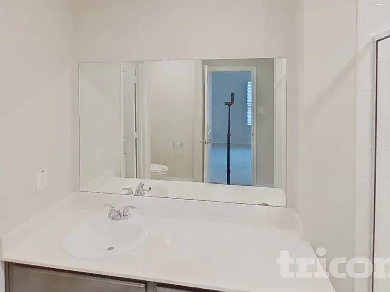 112 Woodland St — Photo 8