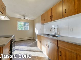 101 Calahoo Rd, Spruce Grove, AB T7X 2T7