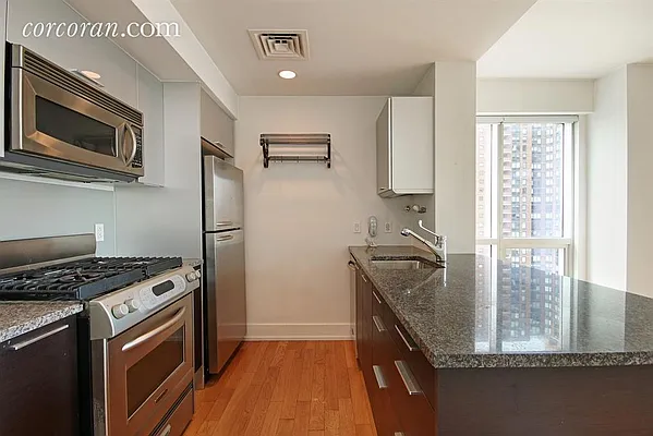 Rented by Corcoran | media 16