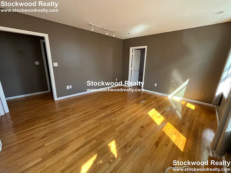 949 Dorchester Ave #3 — Photo 13
