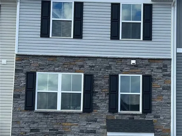 157 Van Fleet Cir, Pottstown, PA 19464