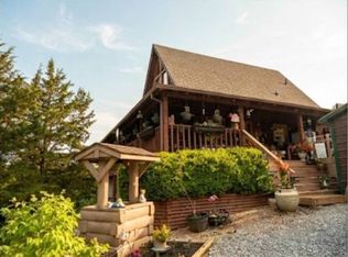 1582 Romary Rd, Dandridge, TN 37725