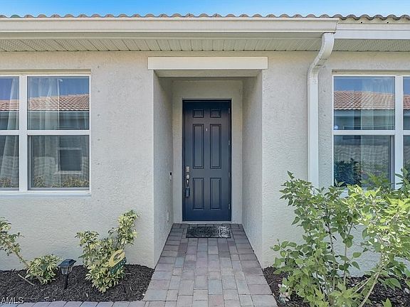 5th image of 3037 Royal Gardens Ave