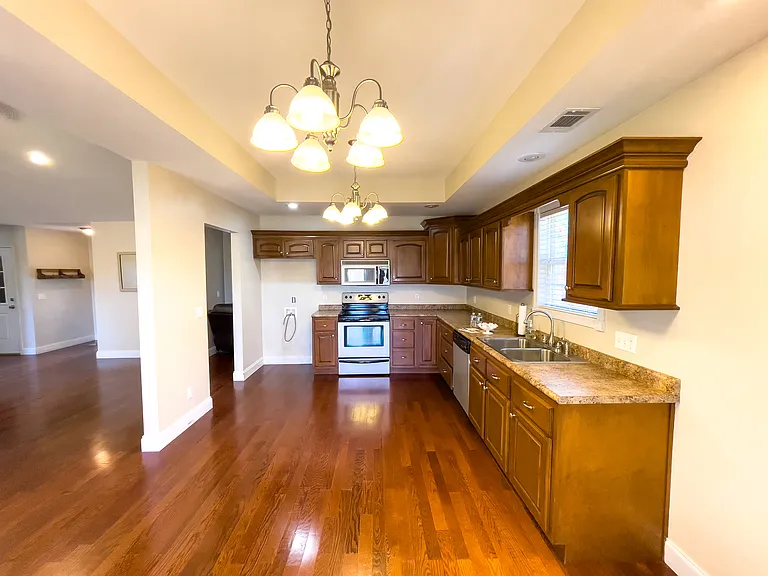 5320 Deerfield Dr — Photo 6
