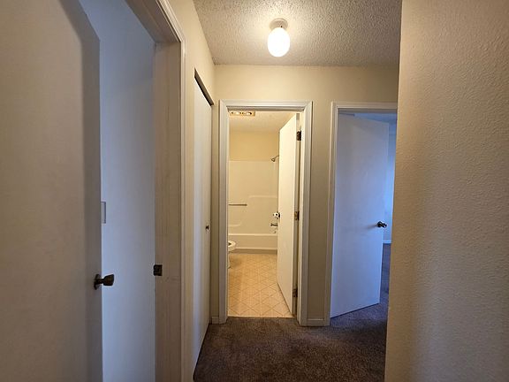 5th image of 915 W Hill Ave #102