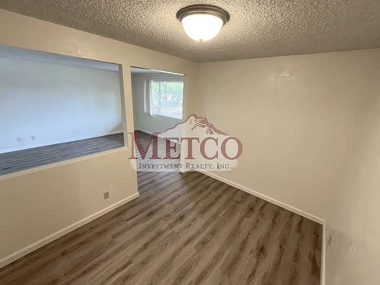 1754 J St — Photo 5