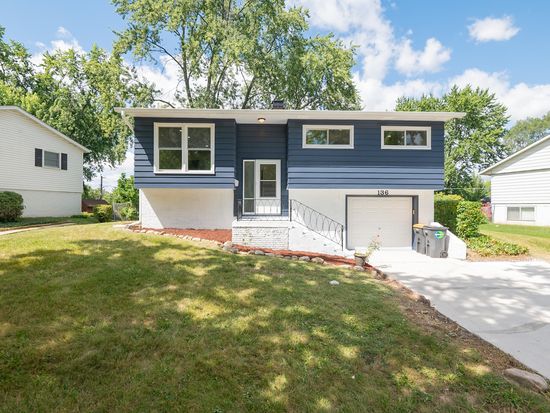 136 Egan Dr, Streamwood, IL 60107