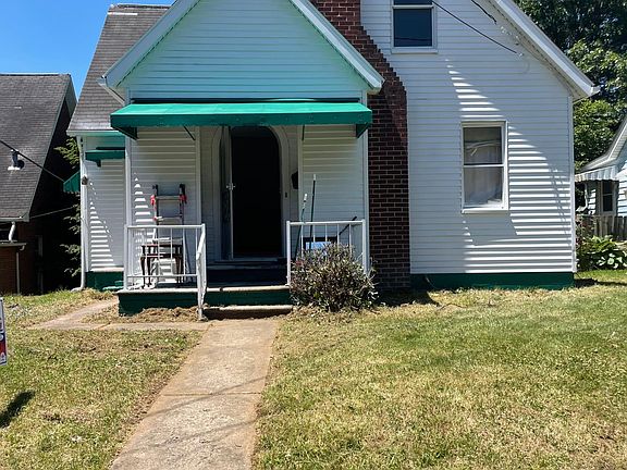 4th image of 712 4th St