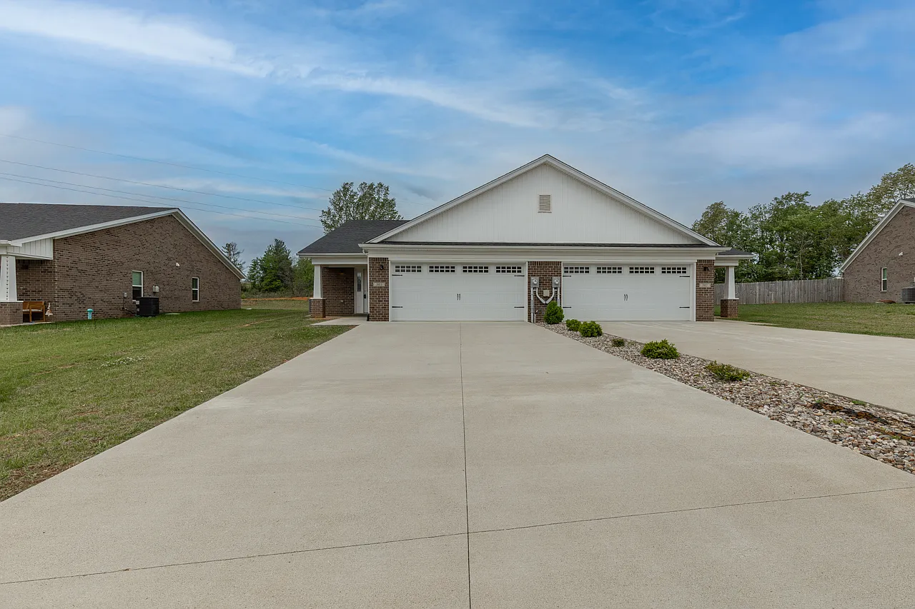 305 Breckinridge Circle - 1 — Photo 4