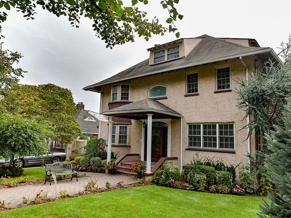 1st image of 190 Major Ave