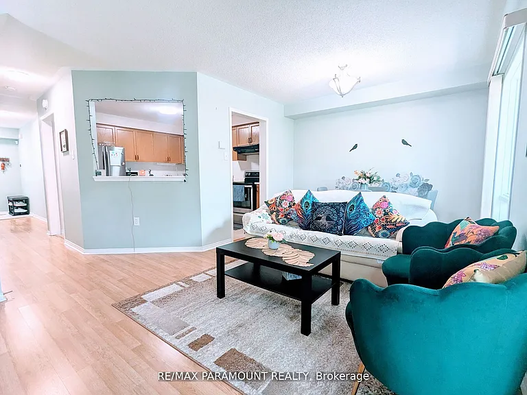 37 Wickstead Ct — Photo 4