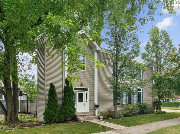970 Chestnut St, Deerfield, IL 60015