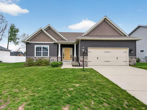 54715 Pierre Trails Dr, Osceola, IN 46561