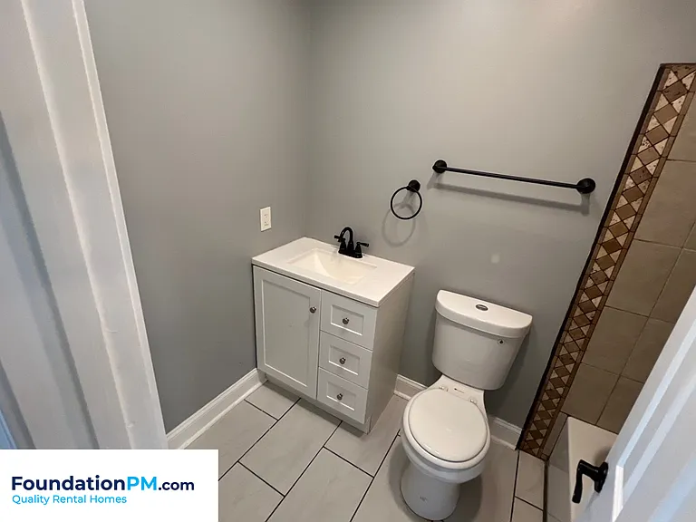 4347 Melwood St — Photo 12