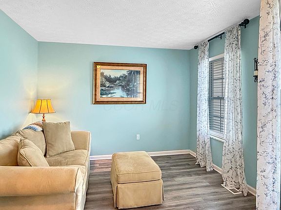 4th image of 4801 Elmont Pl